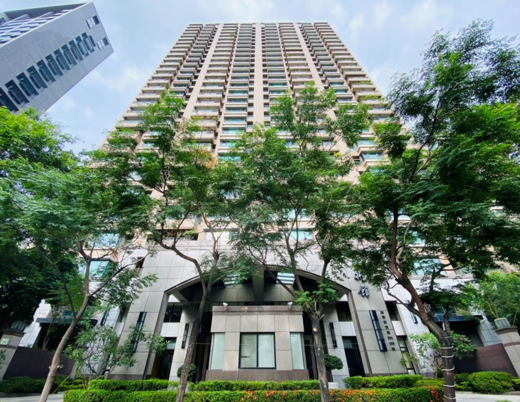 鼎宇美術館 鼎宇美術館